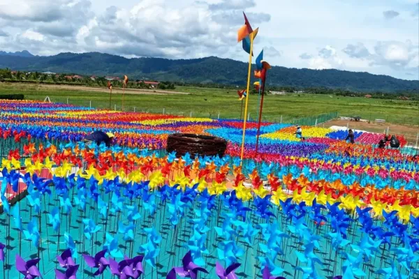 Taman Selfie Kincir Angin Langkawi De Windmills