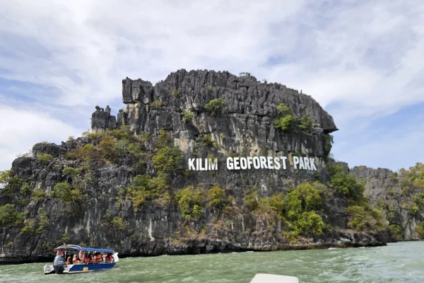 Jeti Pelancongan Sungai Kilim