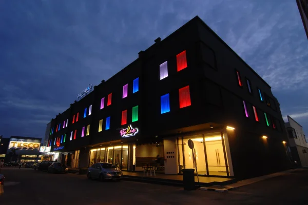 Hotel Perniagaan Leverage Mergong
