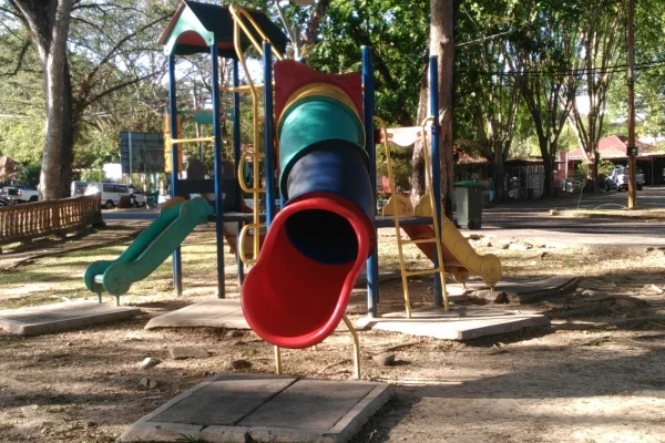 Taman Permainan Tepi Sungai Kuala Nerang