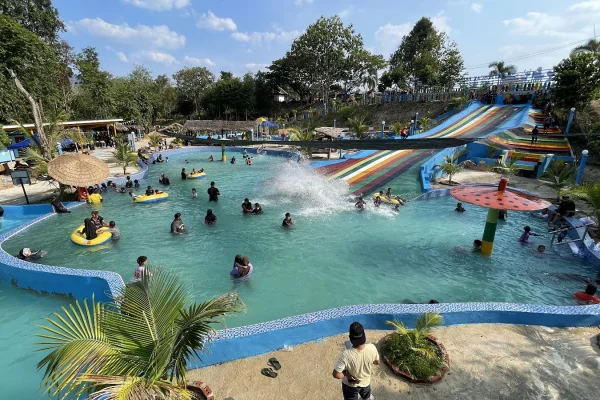 Taman Farm Park &amp; Fun Park Tasik Beris #2