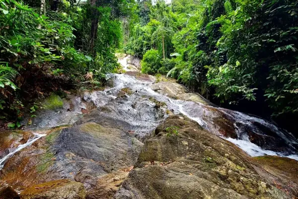 Air Terjun Seraya