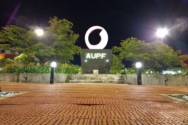 Dataran GU8
