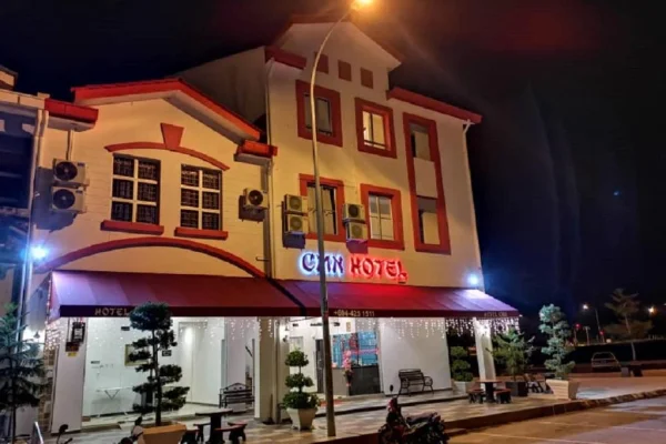 CMN Hotel & Homestay
