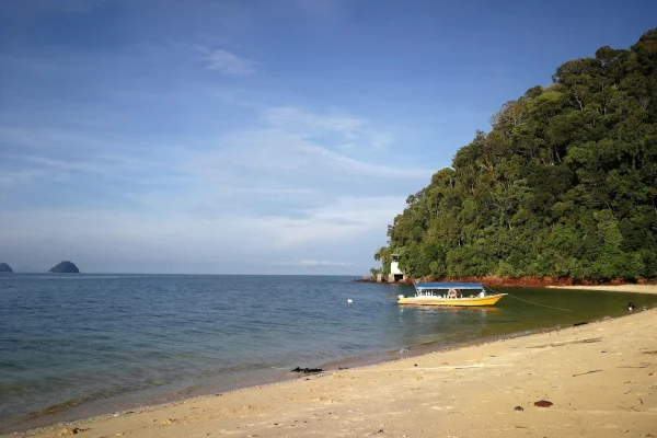 Pantai Pulau Songsong