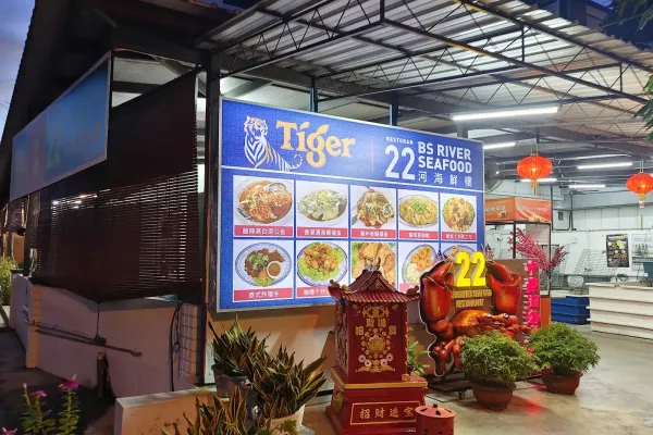 Restoran Seafood 22 BS River